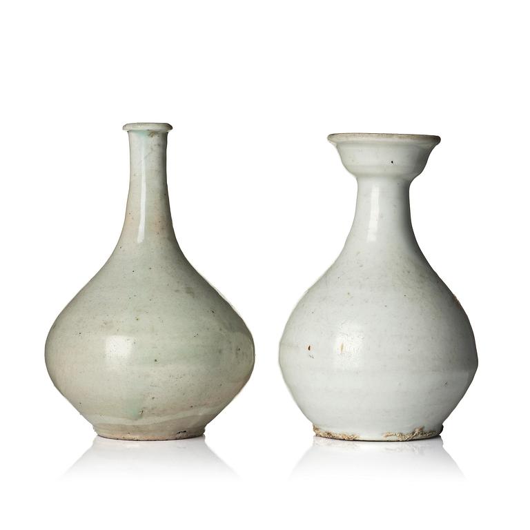 A set of two white glazed vases, Korea, Joseon.