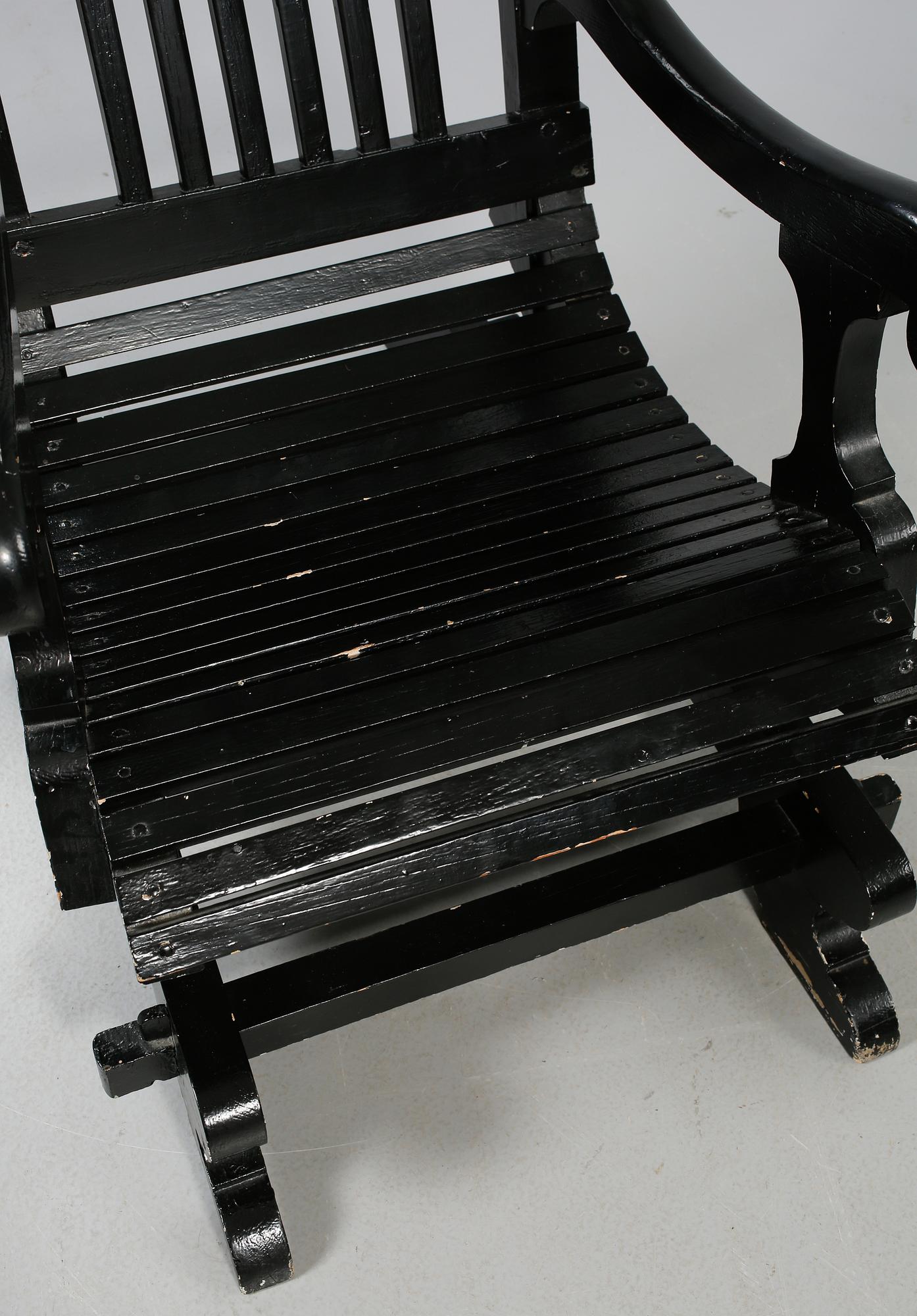 GUNGSTOL, sk amerikansk gungstol, Sverige, 1900-talets första hälft.