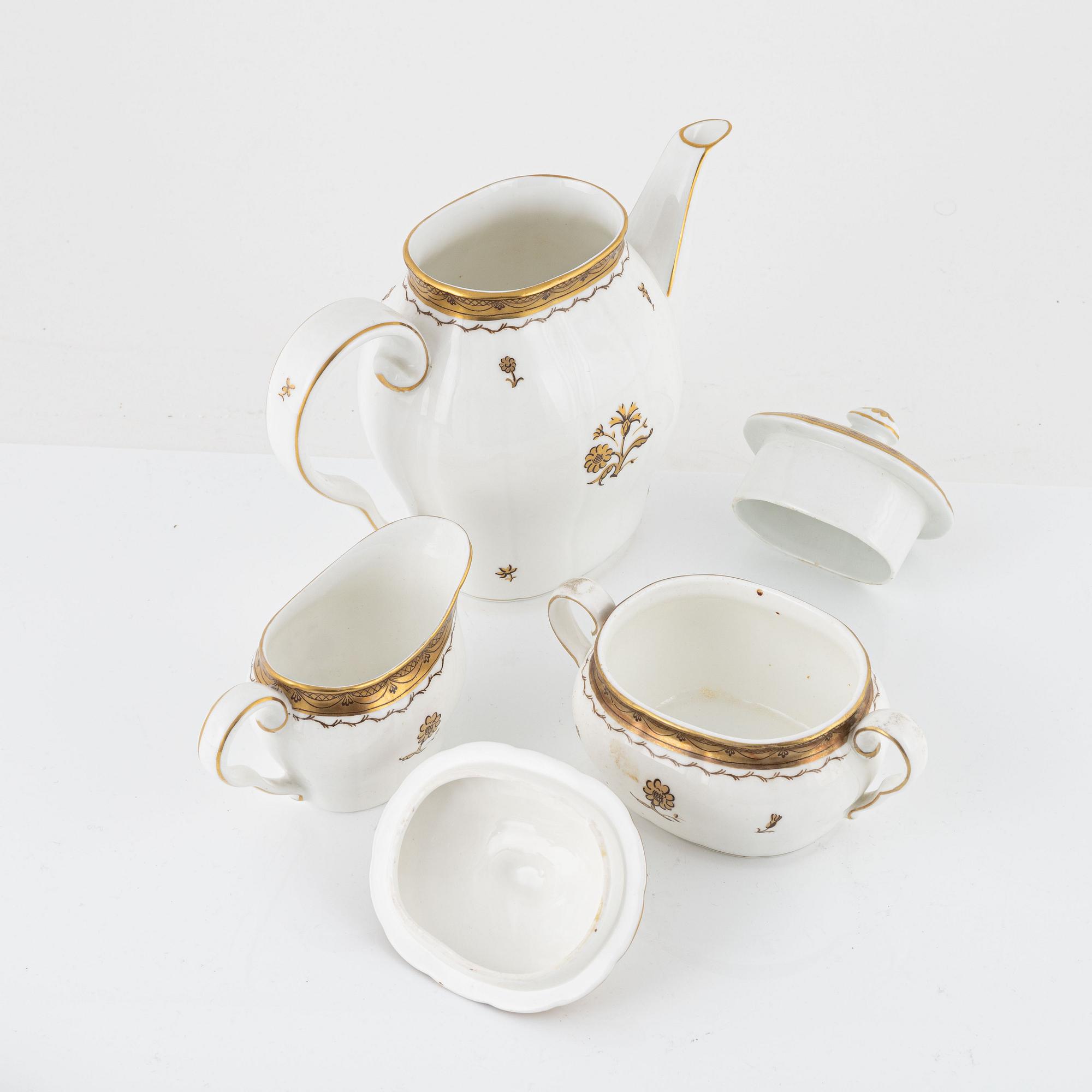 Wilhelm Kåge, a 37-piece 'Ambassadör' porcelain coffee service, Gustavsberg.