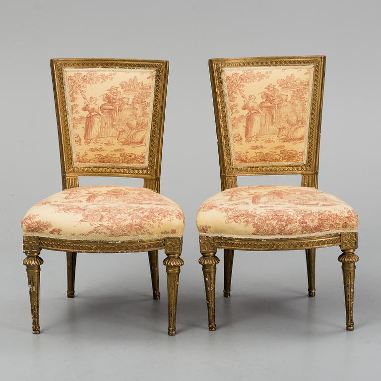 A pair of Gustavian chairs by Ephraim Ståhl (master in Stockholm 1794-1820).