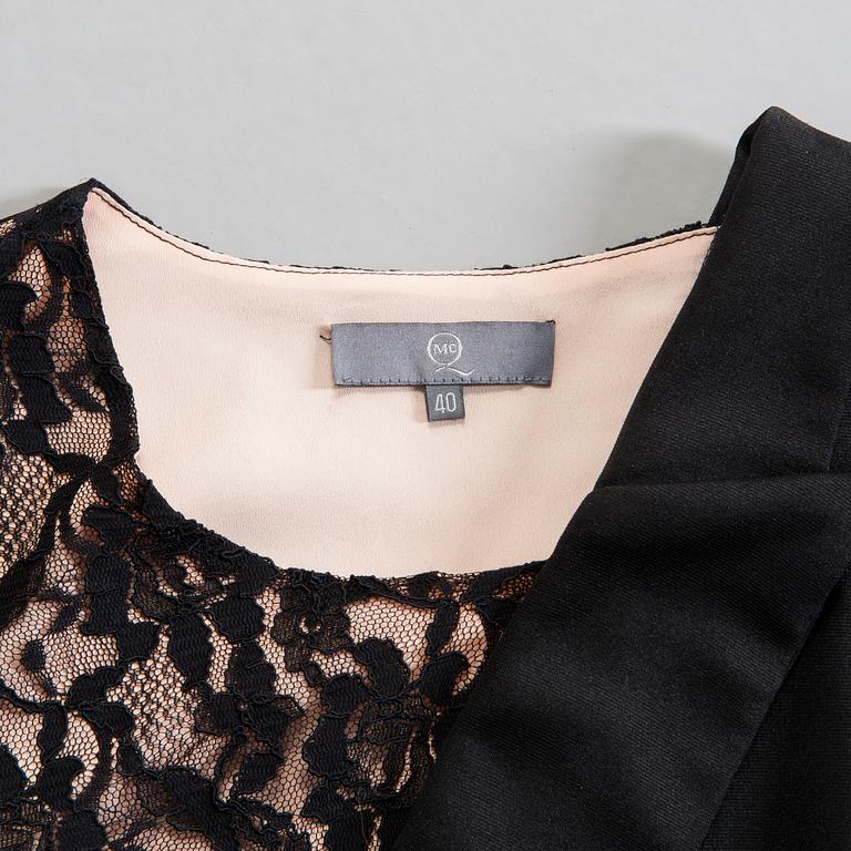 DRESS, Alexander McQueen.