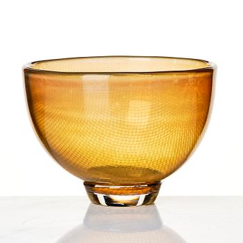 Sven Palmqvist, fyra delar, glas, Kraka, Orrefors 1940-50-tal, nr 34, 170, 359 samt en osignerad.