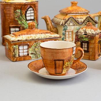 Tee and coffee service, 27 parts, Cottage Ware, Price Kensington England.