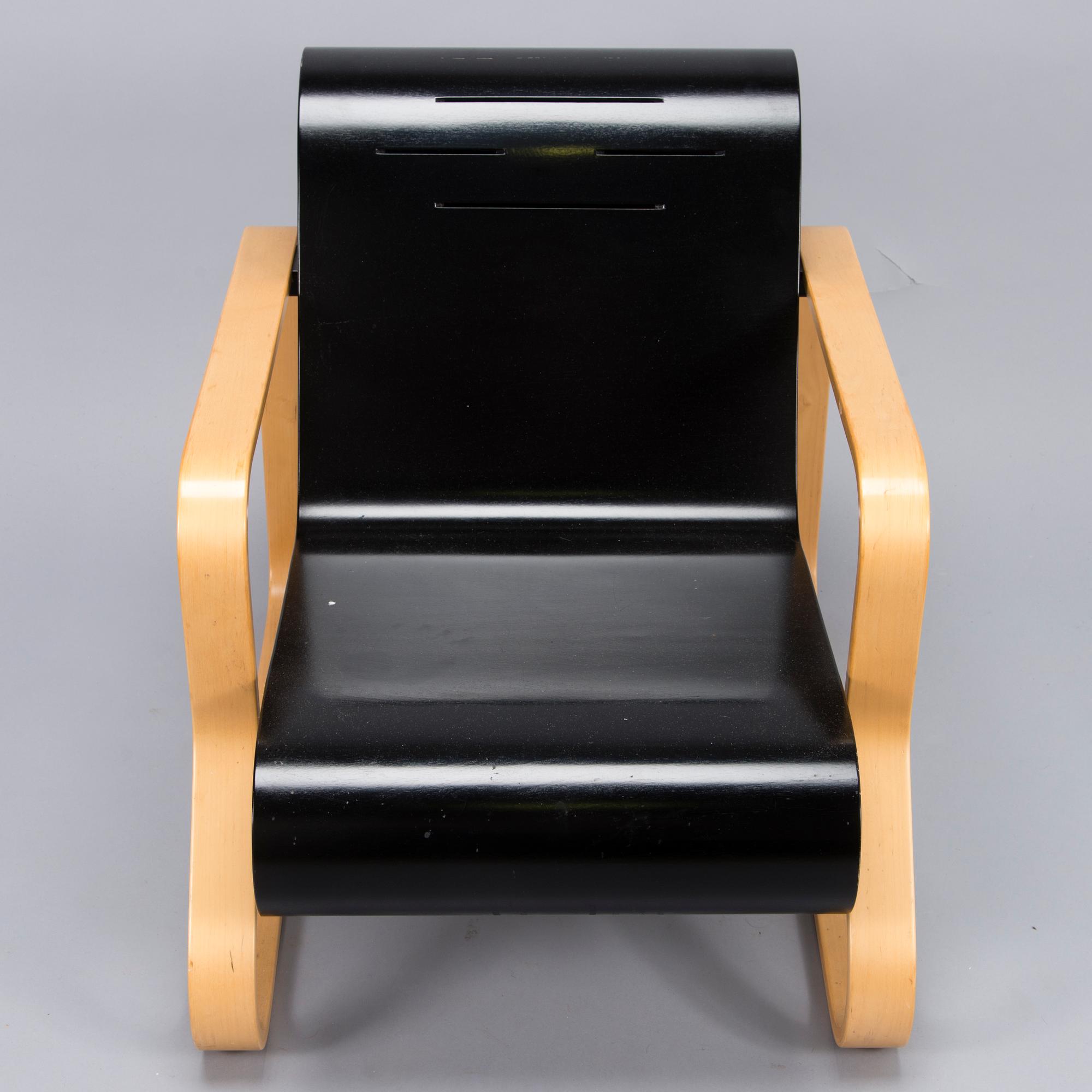 ALVAR AALTO, a late 20th century '41 Paimio' armchair for Artek.