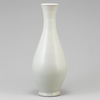 A mid 20th century Ewald Dahlskog faience floor vase from Bo Fajans.