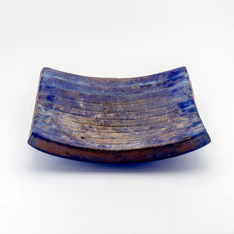 Paula Barton fat gjutet signed och daterad 99sandblästrat glas.