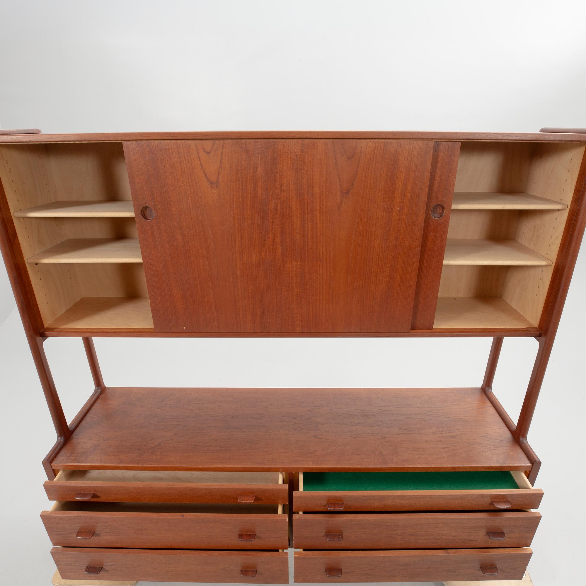 Hans J. Wegner, sideboard with upper cabinet, "RY20", RY Møbler, Denmark, 1957.