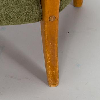 Lisa Johansson-Pape, fåtöljer, 2 st, "Handarbetsstolen" tillverkare Oy Stockmann Ab, Kervo Snickerifabrik, 1940-tal.
