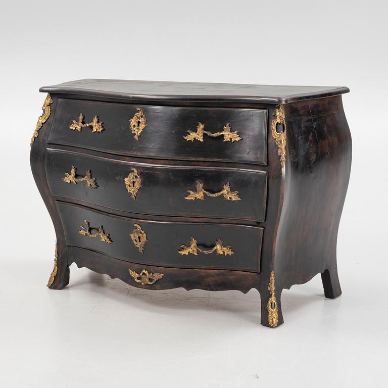 A rococo style chest of drawers, 19th Century.