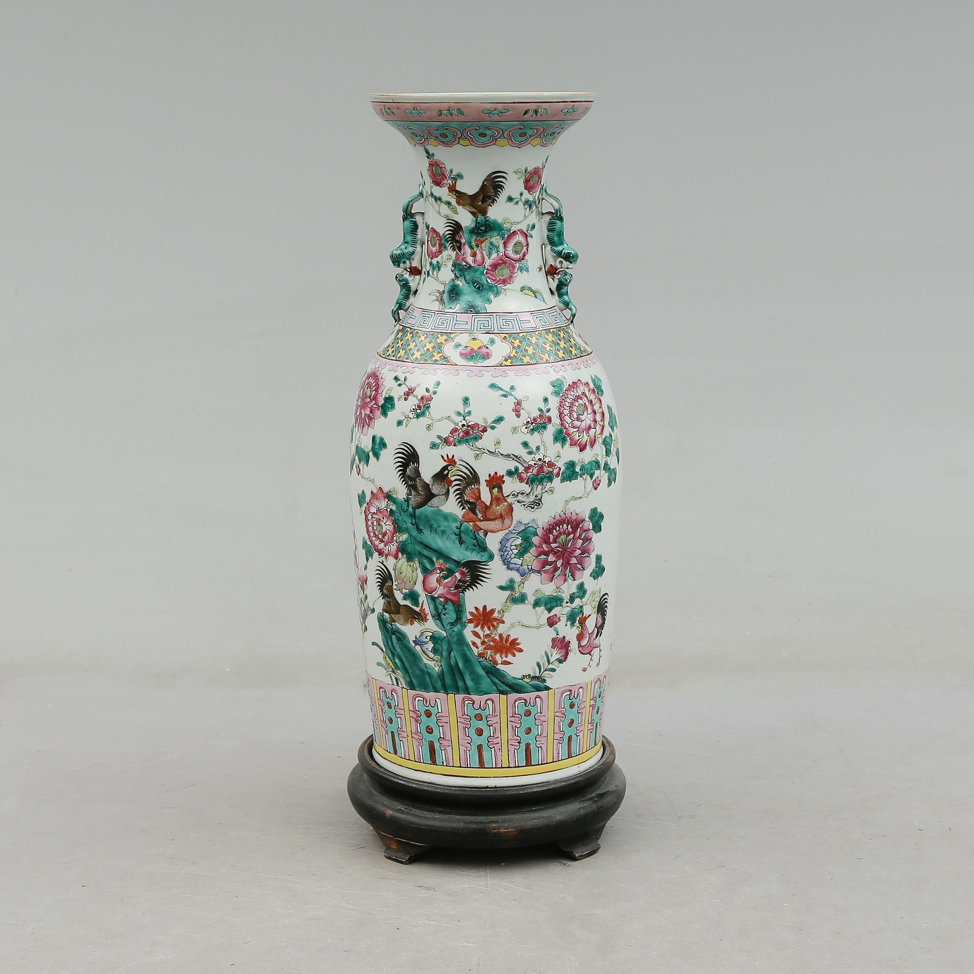 GOLVVAS, porslin, Kina, 1800-/1900-tal.