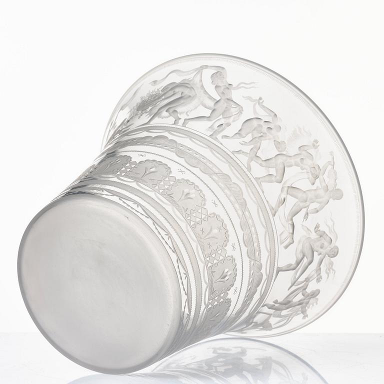 Simon Gate, an engraved glass bowl with plate, Orrefors, Sweden 1923, model 122.