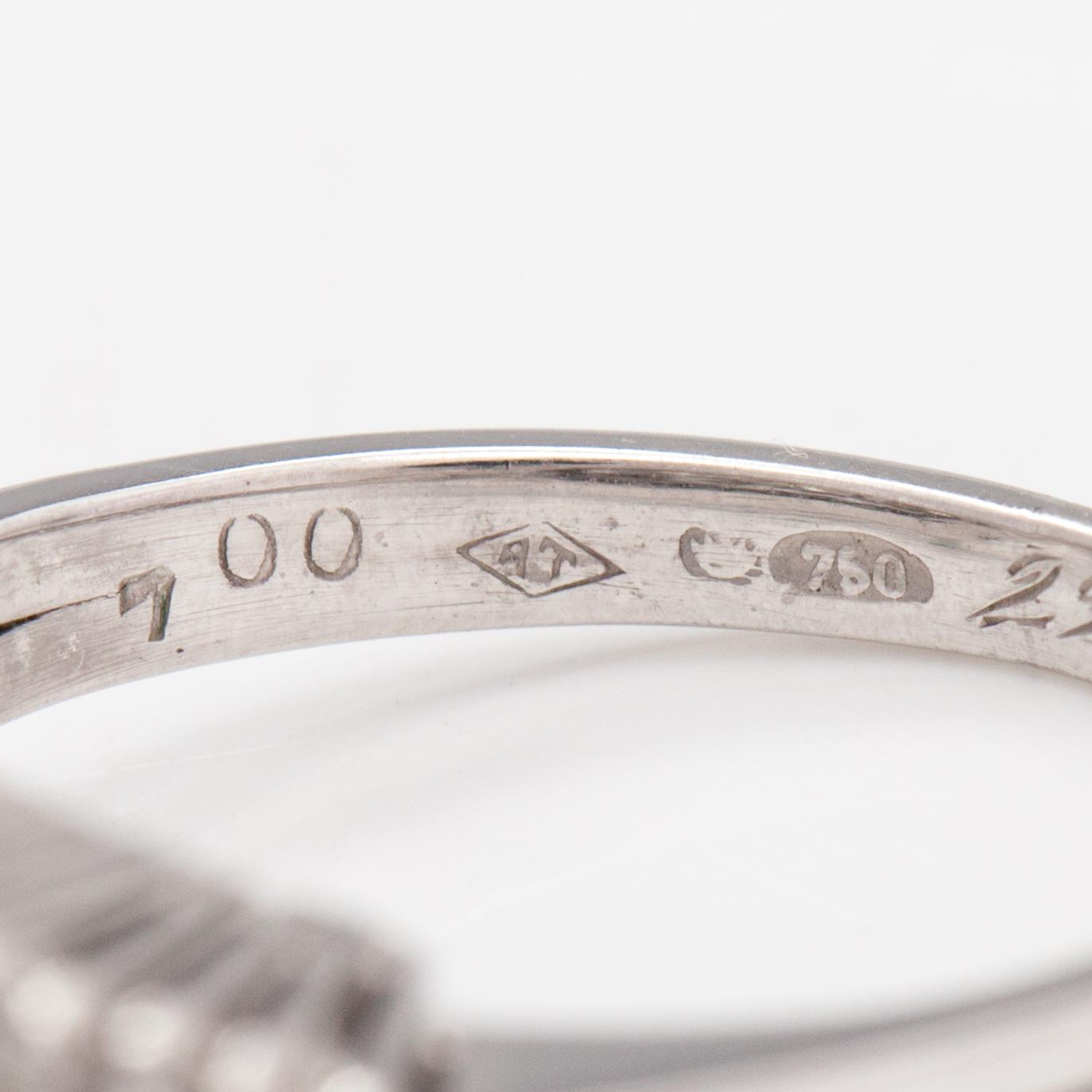 An 18K white gold ring with diamonds ca. 1.00 ct in total according to certificate.