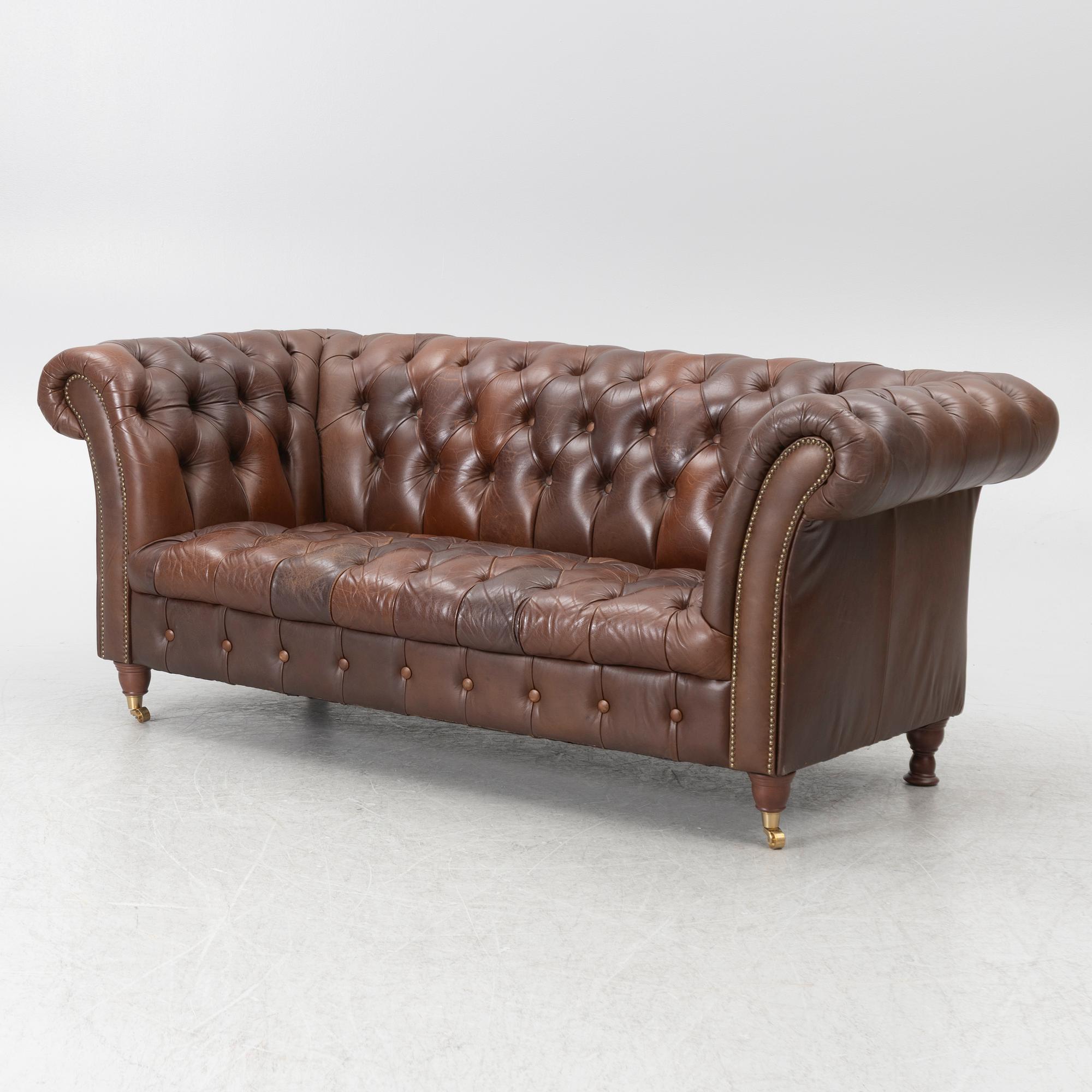 Sofa, Chesterfield model, contemporary.