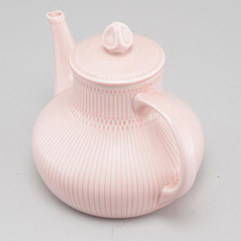 a porcelian tea set of 27 pcs, "Rosmarin", Rörstrand, from the latter half of the 20th century.