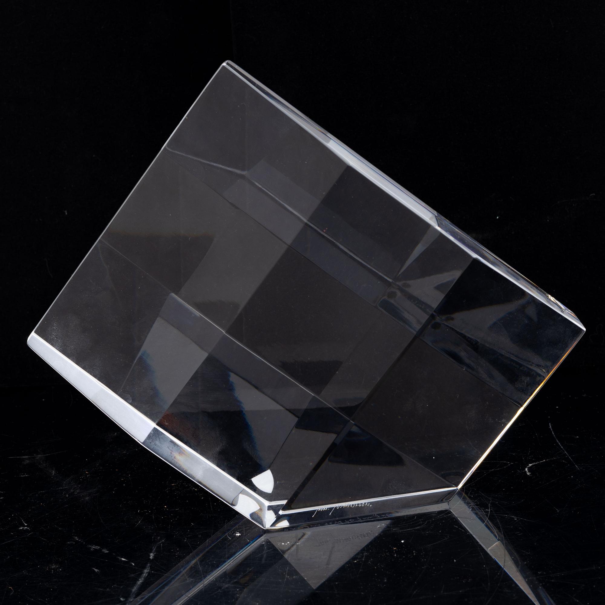 Jan Johansson, a glass sculpture, Orrefors 1994.