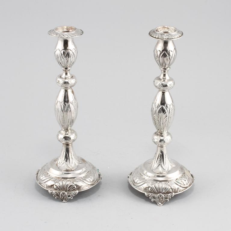 LJUSSTAKAR, ett par, silver, Rosenzweig, Taitelbaum & Co, London, 1912, ca 350 gram.