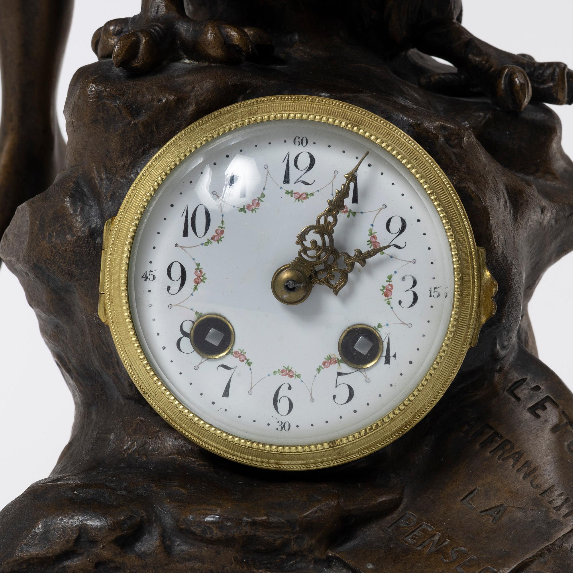 Bordspendyl, Frankrike, 1900-talets första hälft.