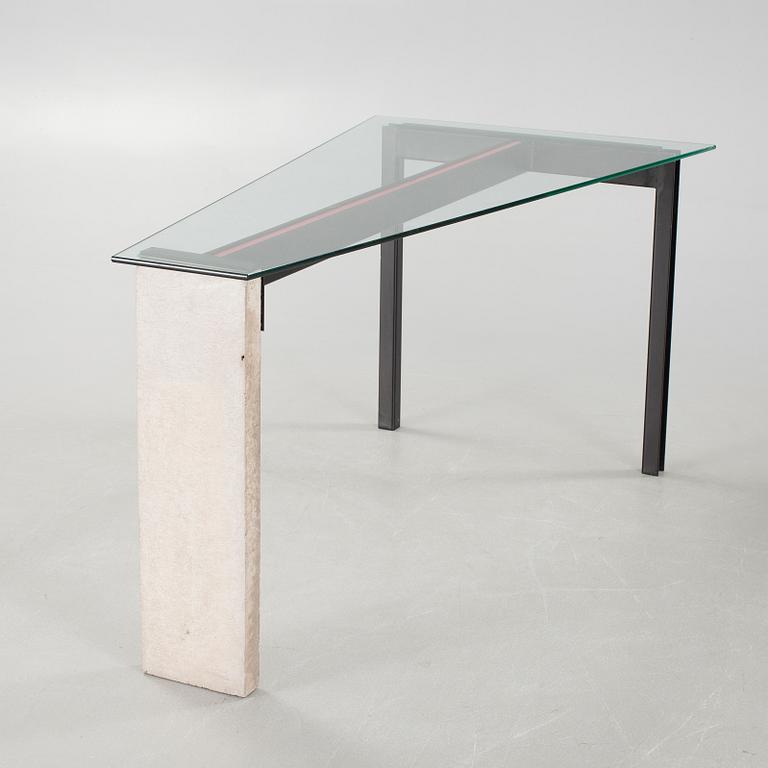 JONAS BOHLIN, bord, "Concrete", Källemo, Värnamo, 1900-talets slut.