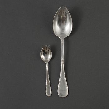 KAFFE-OCH DESSERTSKEDAR, silver, AG Dufva, Stockholm, 1924.  Totalvikt 530 gram.