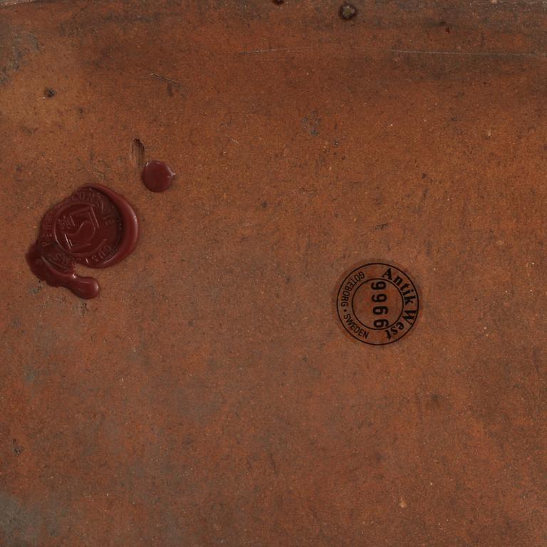 KRUS samt URIDOM, lergods, Kina, sekelskiftet 1900.