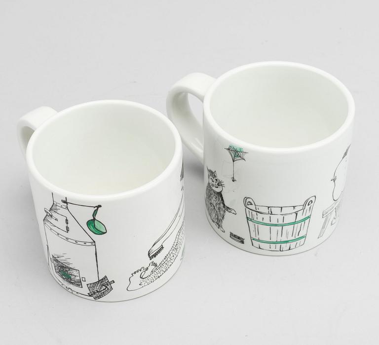 A pair of mugs with design by Gunvor Olin-Grönqvist, Arabia, Finland, 20th century latter part..