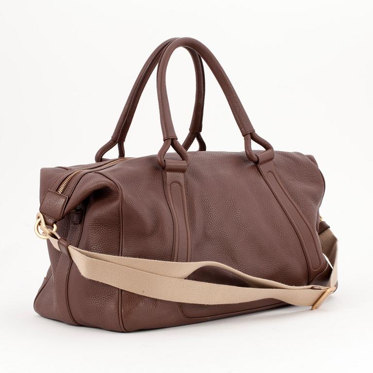 BALLY, a brown leather weekend bag.