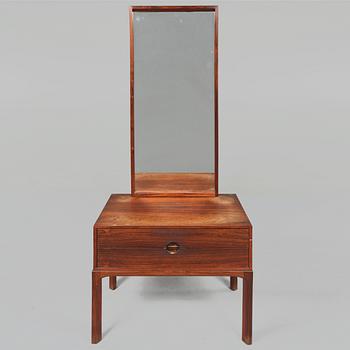 HALLMÖBEL med SPEGEL, Aksel Kjersgaard, Odder, Danmark, 1950/60-tal.