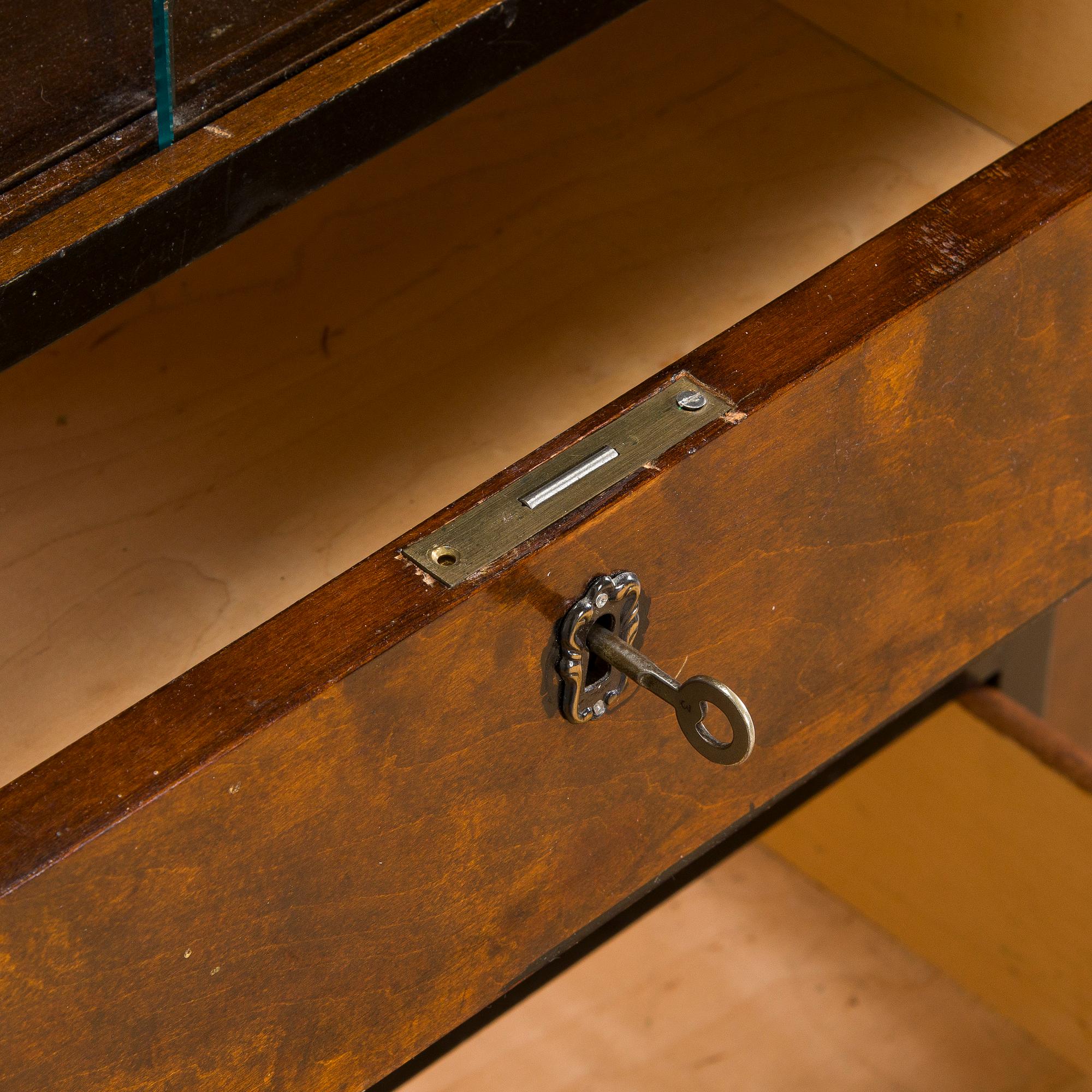 A 1930s functionalist style cabinet.