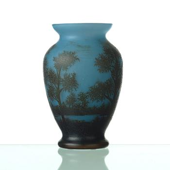 Axel Enoch Boman, an Art Nouveau cameo glass vase, Reijmyre 1917.