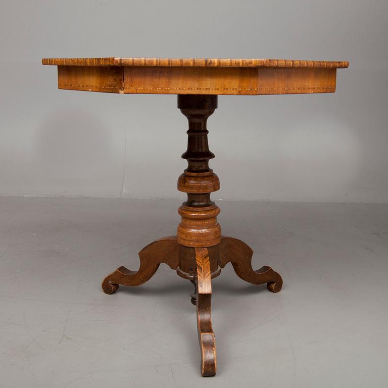 BORD, Italien 1800-talets mitt.