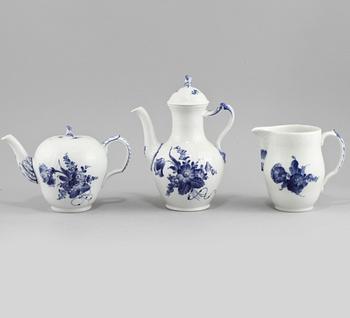 PARTI PORSLIN, 5 delar, "Blå Blomst", Royal Copenhagen, 1900-talets andra hälft.