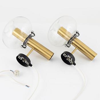 A pair of wall lamps, end of the 20th century.