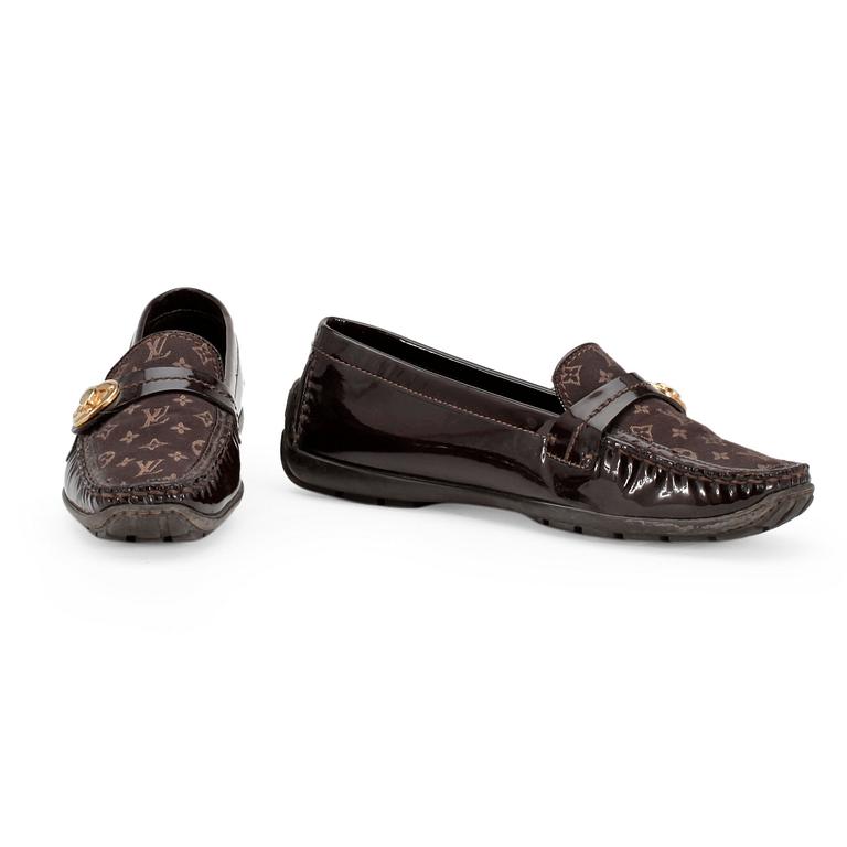 LOUIS VUITTON, a pair of brown monogram patent leather and fabric loafers.