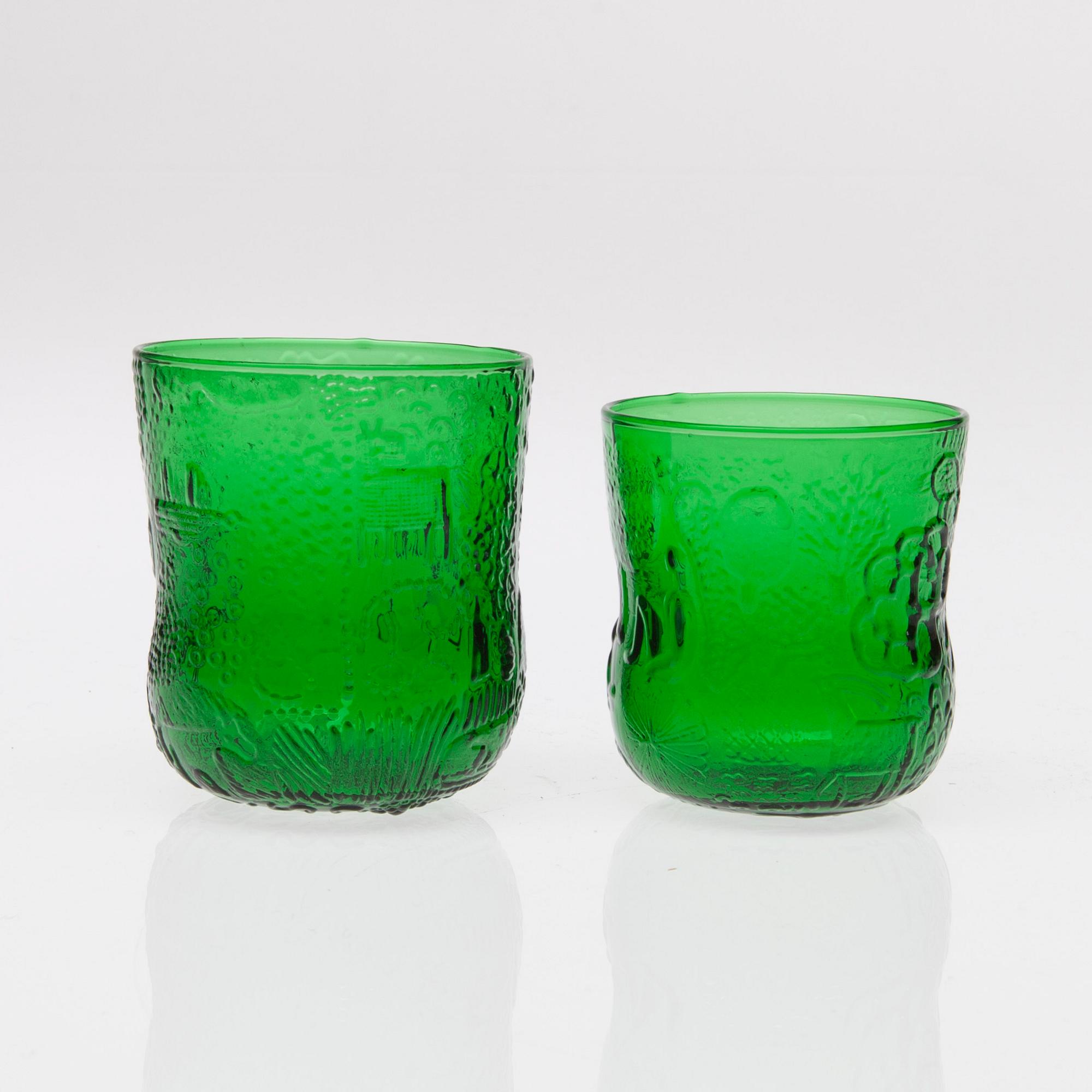 GLASSERVIS, 27 delar, "Fauna", Oiva Toikka, Nuutajärvi. 1970/80-tal.