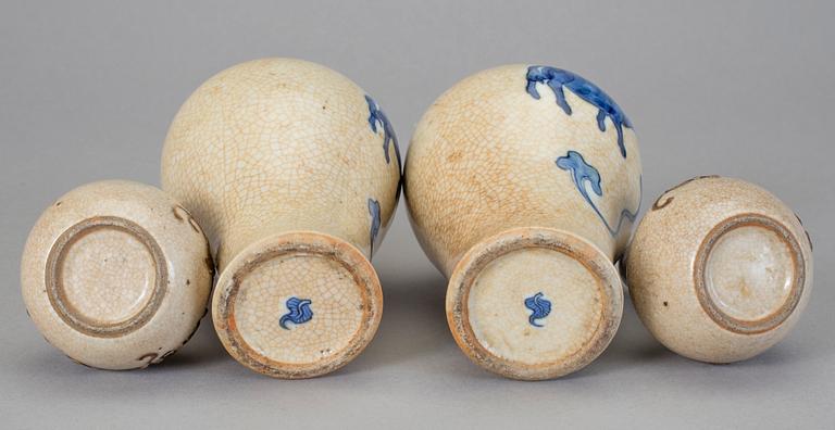 VASER, 2 par, stengods, Kina, 1800-tal.