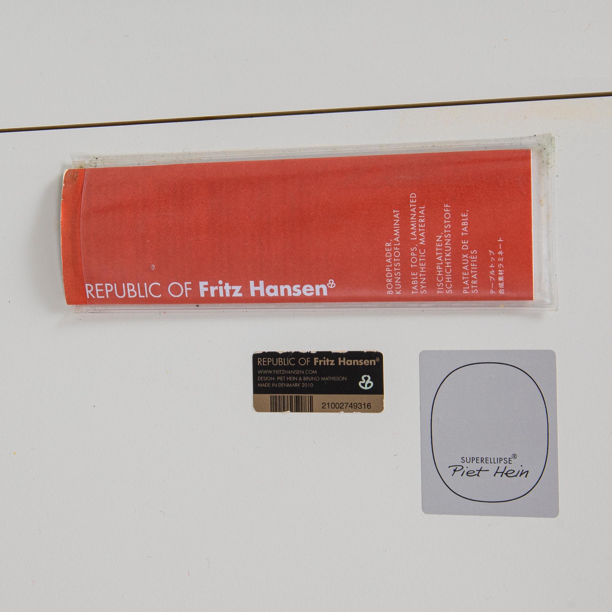 BRUNO MATHSSON & PIET HEIN, a 'Superellips' dining table, Fritz Hansen, Denmark.