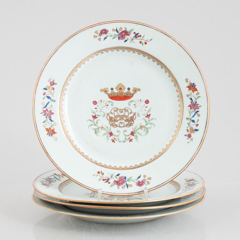 Tallrikar, fyra stycken, porslin, Kina, Qingdynastin, Qianlong (1736-95).
