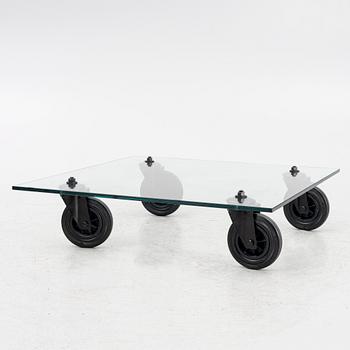 Gae Aulenti, coffee table "Table with Wheels", Fontana Arte Italy late 20th century/21st century.