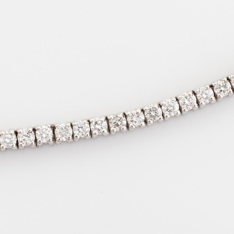 Collier, rivière, med briljantslipade diamanter, med HRD report.