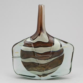 VAS, glas, "Axe vase", Michael Harris, Mdina Glassworks, signerad och daterad, 1981.