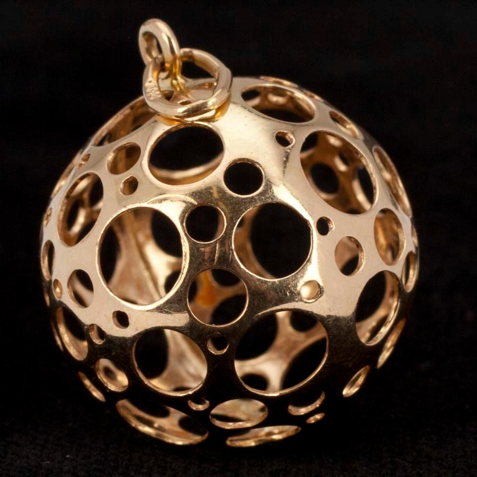 LIISA VITALI, HÄNGE, guld 18K, Liisa Vitali, Finland. Vikt 3,2 gr.