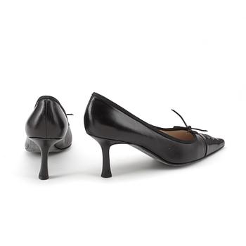 CHANEL, ett par pumps. Storlek 37.