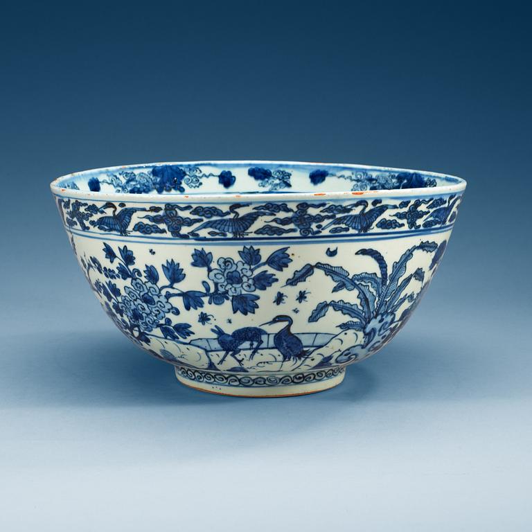 BÅLSKÅL, porslin. Ming dynastin, Wanli (1573-1620).