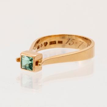 Rey Urban, ring in 18K gold with a square step-cut green tourmaline, Stockholm 1967.