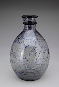 VAS, glas, Simon Gate, hyttarbete, Orrefors, märkt OF 32, 1930-tal.