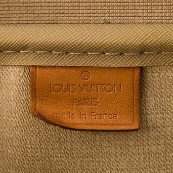 LOUIS VUITTON Deauville Bag.