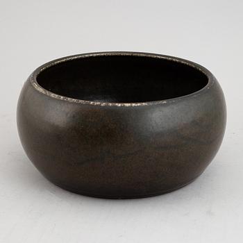Carl Harry Stålhane, a large stoneware bowl for Rörstrand, signed and dated 1961.