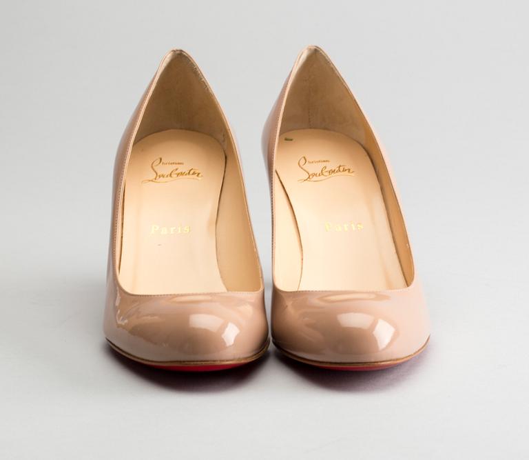 SKOR, Christian Louboutin.