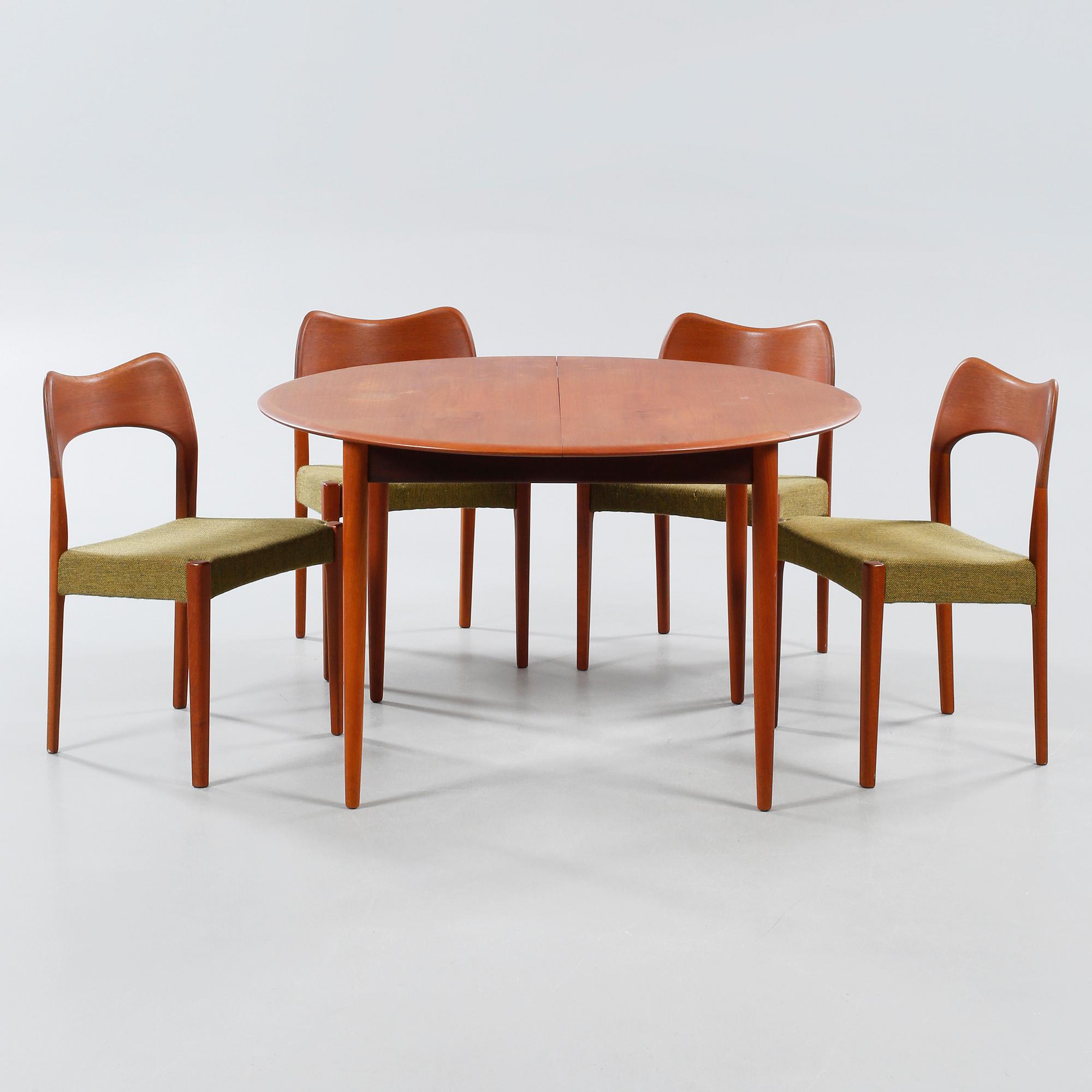 Four chairs and a table, Mogens Kold, 1950/60s.