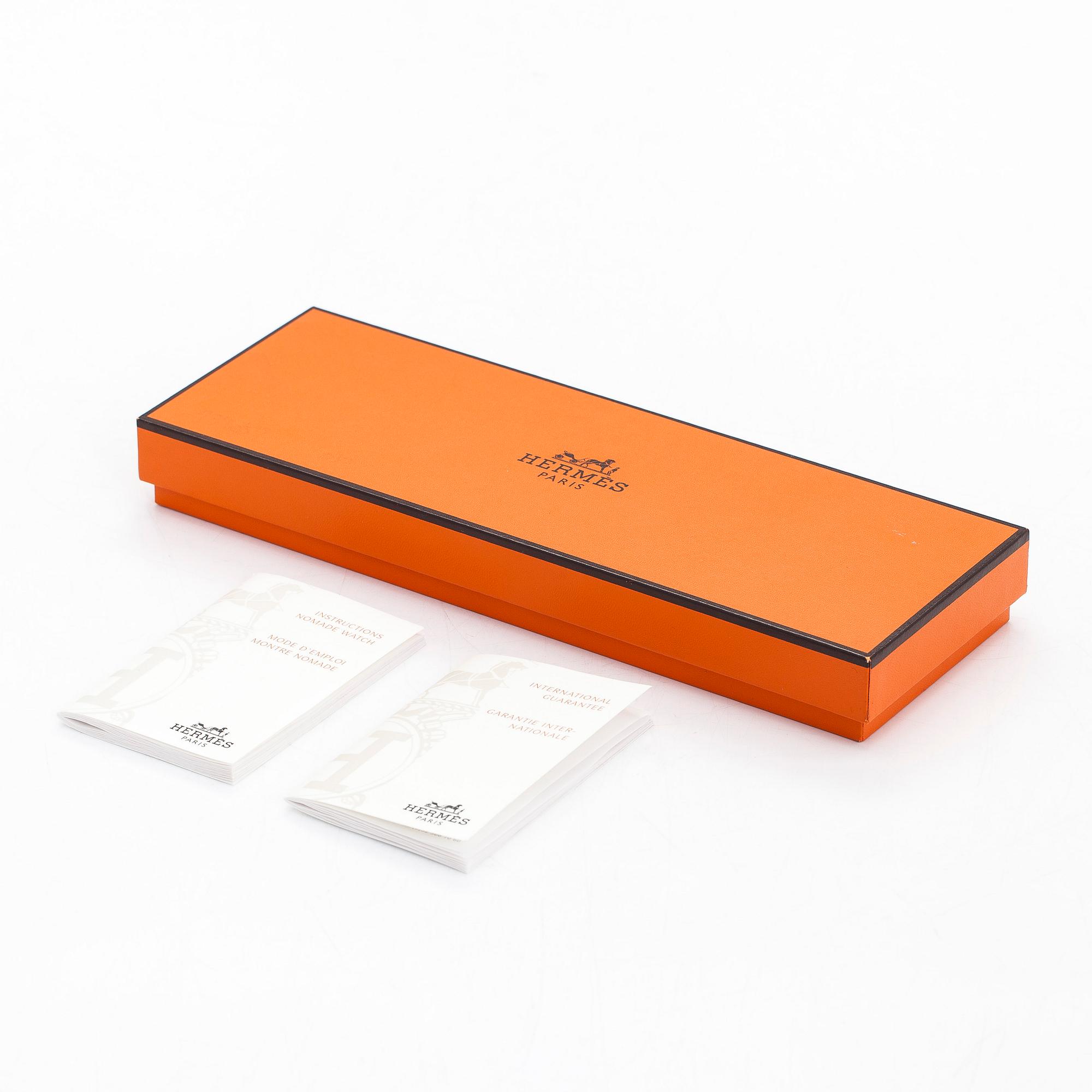 Hermès, Clipper Oval, wristwatch, 27 x 22 mm.